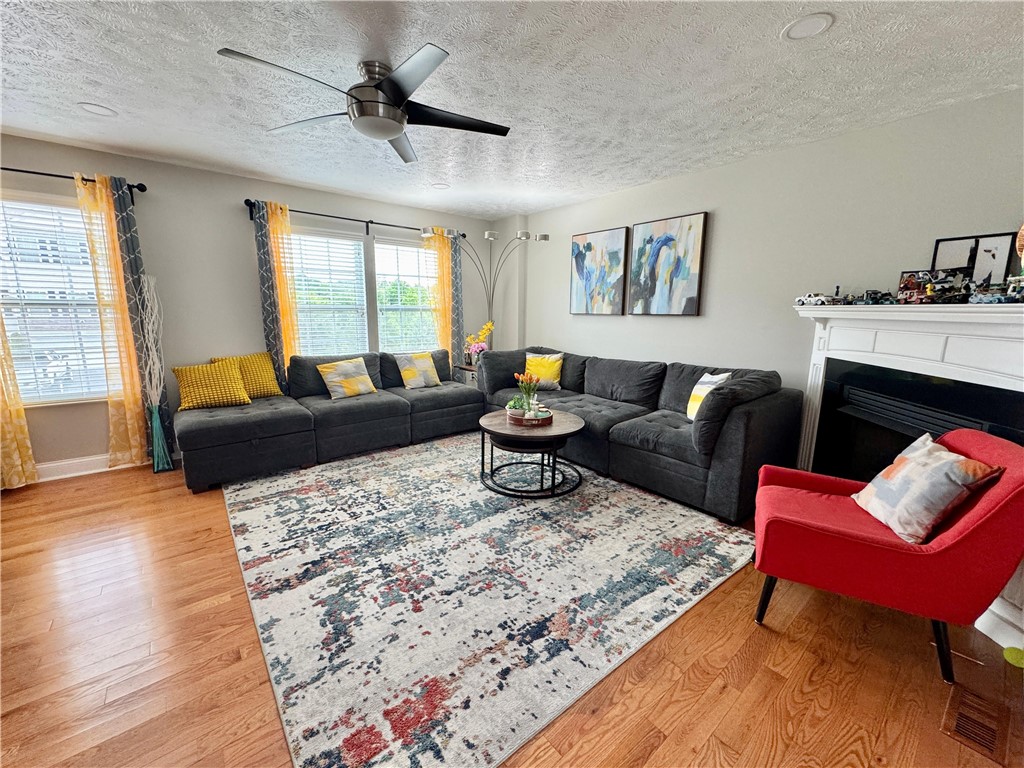 Residential Lease in Robinson Twp 4
