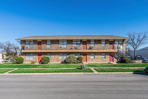 104 S 11th St, Garland, TX, 75040-6195 | Card Image