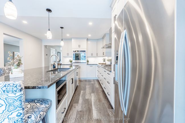 18 Avonhurst Ave, House other with 3 bedrooms, 3 bathrooms and 4 parking in Nepean ON | Image 8