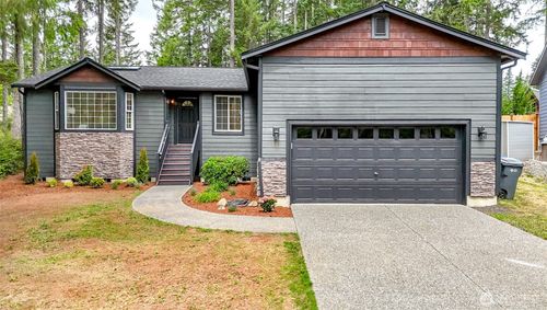 30 E Paint Brush Ln, Union, WA, 98592-8929 | Card Image