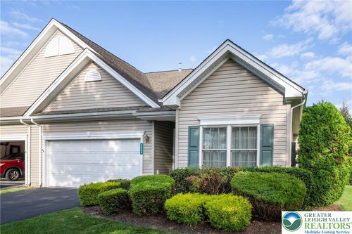 2045 Bally Dr, Northampton, PA, 18067-9591 | Card Image