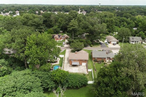217 Lee Ave, Collinsville, IL, 62234-3832 | Card Image