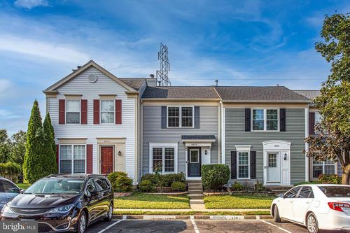 6608 High Valley Ln, ALEXANDRIA, VA, 22315-5004 | Card Image