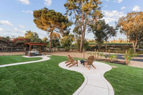 3226 Summit Dr, Escondido, CA, 92025-7532 | Card Image