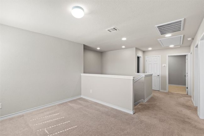 Bonus area - upstairs living area | Image 18