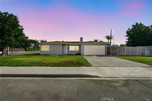 13275 17th St, Chino, CA, 91710-4413 | Card Image