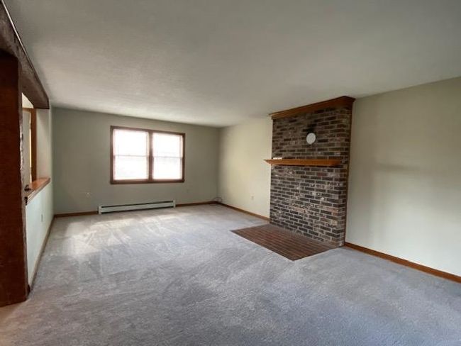 UNIT-4 - 439 N River Rd, Condo with 3 bedrooms, 2 bathrooms and null parking in Milford NH | Image 9