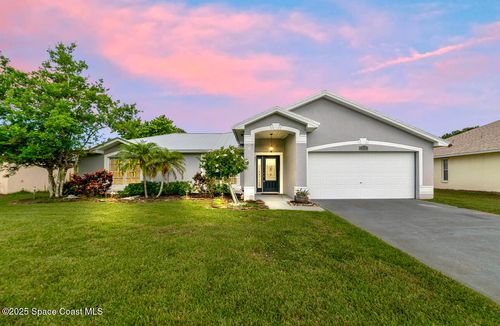897 Hunters Creek Dr, West Melbourne, FL, 32904-2159 | Card Image