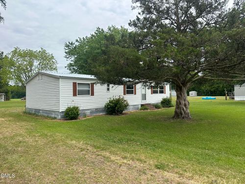 1865 Haddock Rd, Winterville, NC, 28590-7824 | Card Image