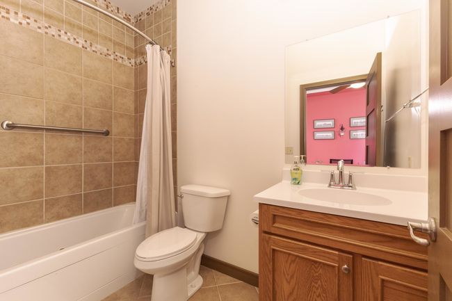 UNIT-502 - 212 N Center St, Condo with 2 bedrooms, 2 bathrooms and 1 parking in Bloomington IL | Image 19