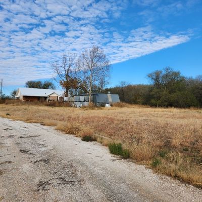 View of yard | Image 1