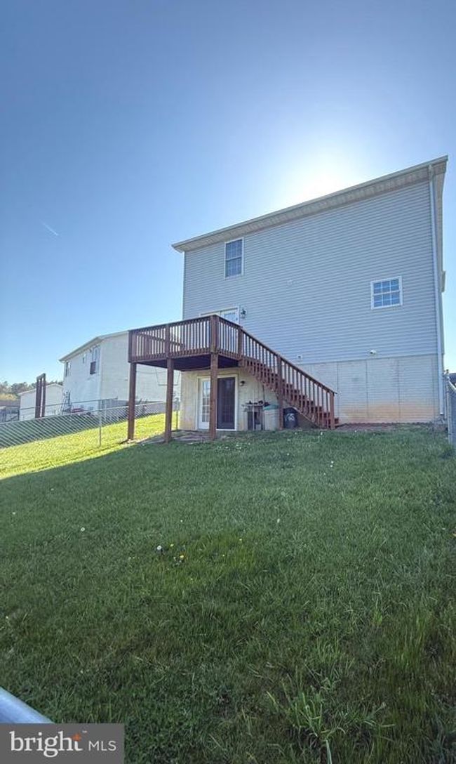 195 Burdette Dr, House other with 3 bedrooms, 3 bathrooms and null parking in MARTINSBURG WV | Image 16