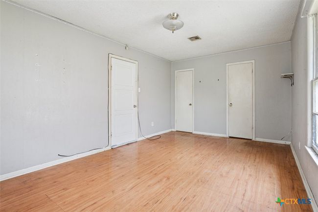 1806 S 37 Th St, House other with 4 bedrooms, 2 bathrooms and null parking in Temple TX | Image 13