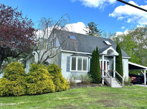 68 Ridge Ave, Pittsfield, MA, 01201-1416 | Card Image