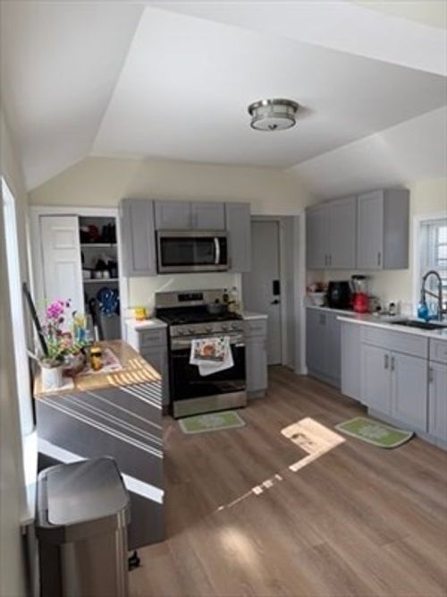 2-30 Framingham Rd, Southborough, MA, 01772-1251 | Card Image