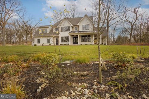 385 Port Royal Ave, PHILADELPHIA, PA, 19128-3908 | Card Image