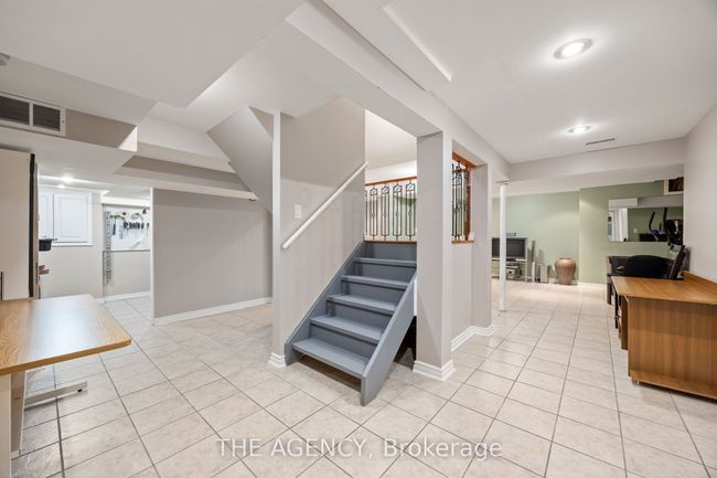 1 Applegrove Crt, House other with 6 bedrooms, 4 bathrooms and 4 parking in Brampton ON | Image 26