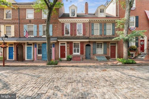 246 Delancey St, PHILADELPHIA, PA, 19106-4330 | Card Image