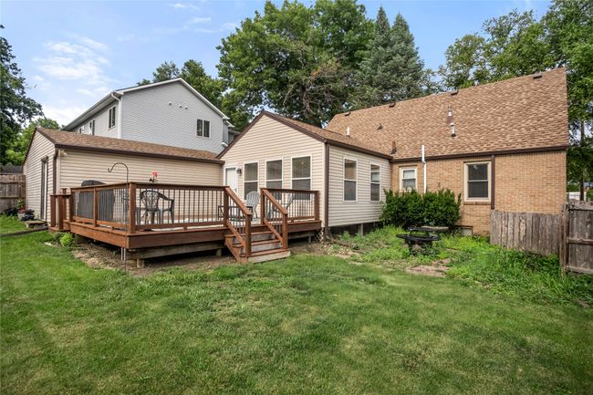 1034 66 Th St, Home with 4 bedrooms, 3 bathrooms and null parking in Windsor Heights IA | Image 31