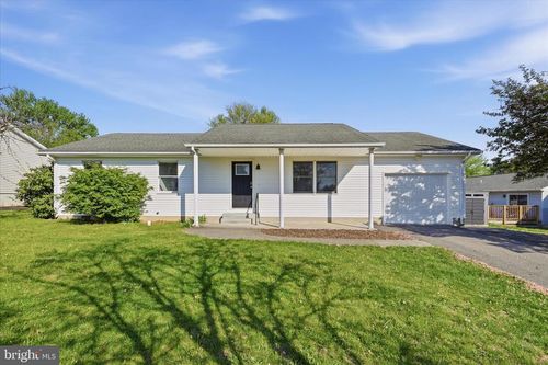 102 Warbler Dr, STEPHENS CITY, VA, 22655-2452 | Card Image