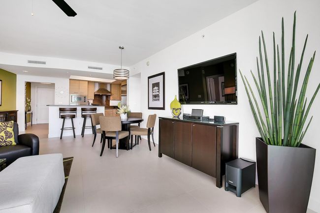 APT-1410 - 1 N Ocean Blvd, Condo with 2 bedrooms, 2 bathrooms and null parking in Pompano Beach FL | Image 5