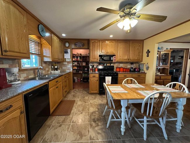 9418 State Route D, Home with 3 bedrooms, 2 bathrooms and null parking in Summersville MO | Image 22
