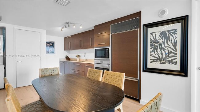 APT-3911 - 485 Brickell Ave, Condo with 1 bedrooms, 1 bathrooms and null parking in Miami FL | Image 6