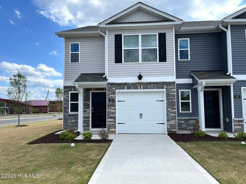 201 Maddox Drive, Aberdeen, NC, 28315 | Card Image