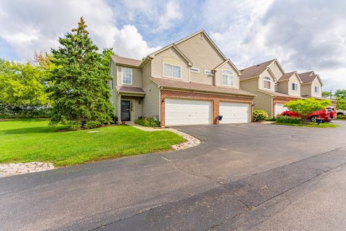 unit-a-221 Nicole Dr, South Elgin, IL, 60177-3616 | Card Image
