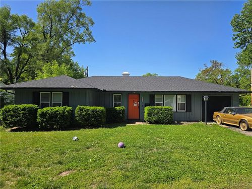 8511 E 110th Ter, Kansas City, MO, 64134-3428 | Card Image