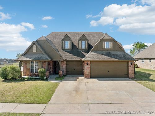 1946 135th St, Bixby, OK, 74008-1018 | Card Image