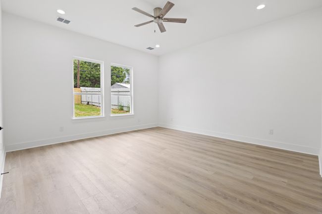 2827 Grafton Ave, House other with 4 bedrooms, 4 bathrooms and null parking in Dallas TX | Image 10
