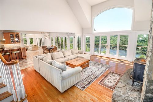 12 Fox Run, Sherman, CT, 06784-1741 | Card Image
