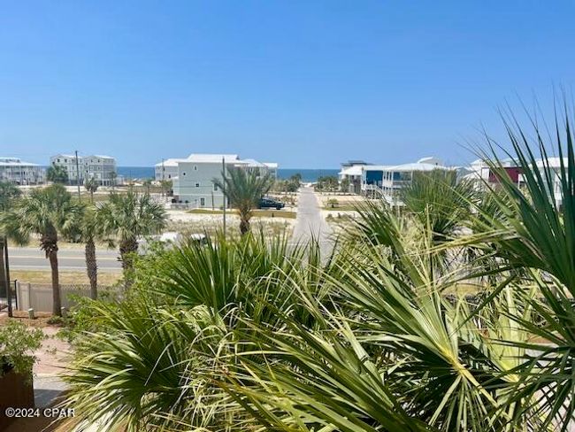 UNIT-300 - 3300 Highway 98, Condo with 3 bedrooms, 3 bathrooms and null parking in Mexico Beach FL | Image 43
