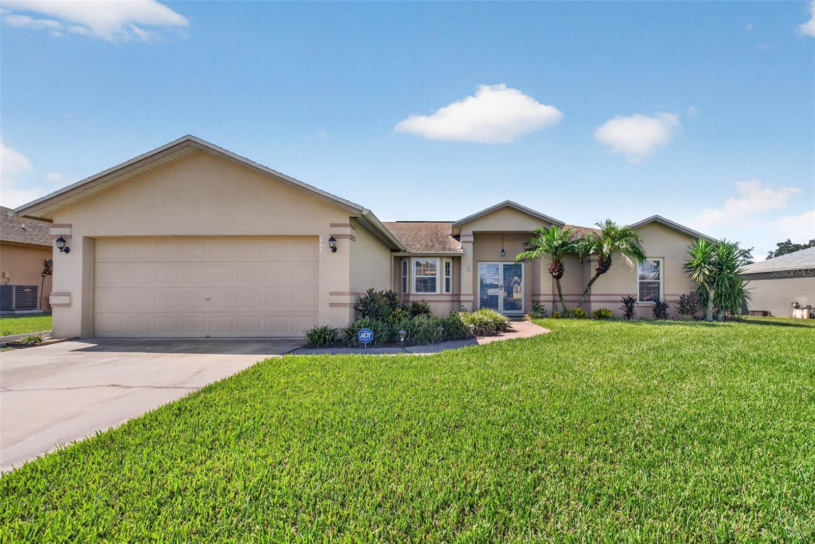 Residential in LAKE WALES