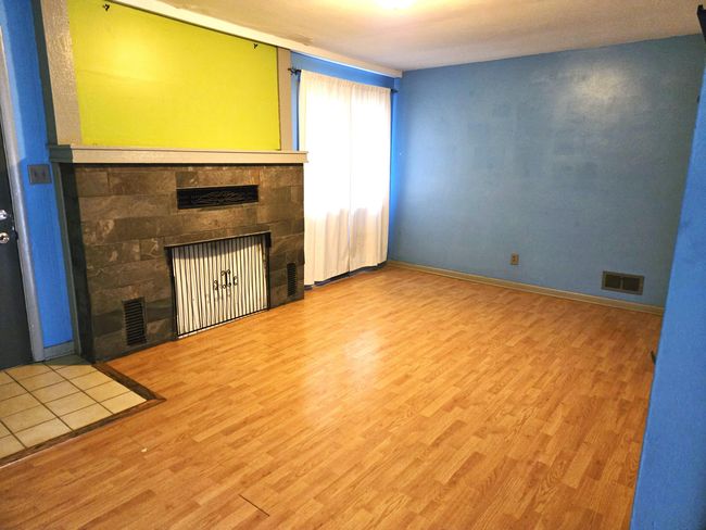 Living Room | Image 4
