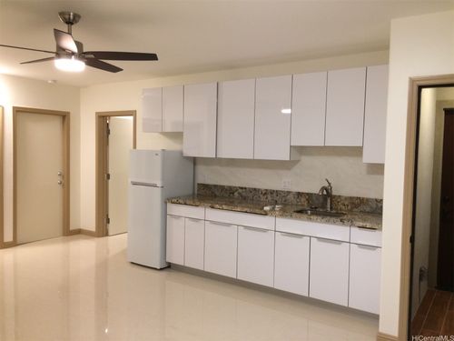 b-5129 Keikilani Cir, Honolulu, HI, 96821-1510 | Card Image