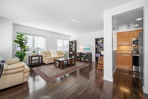 409-525 E Seaside Way, Long Beach, CA, 90802 | Card Image