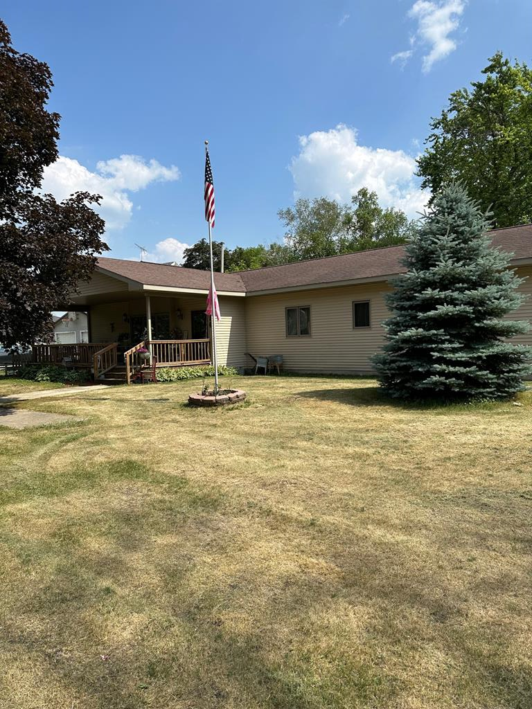 3rd St, Eagle Grove, IA 50533 #1