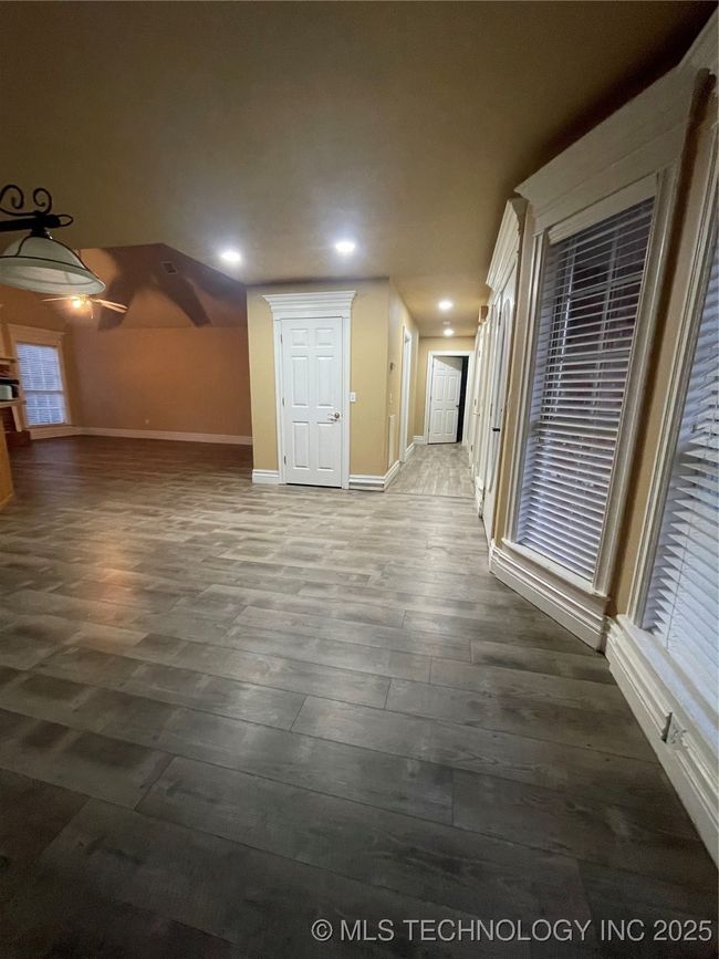 18779 E Gumm Creek Pl, House other with 3 bedrooms, 2 bathrooms and null parking in Park Hill OK | Image 19