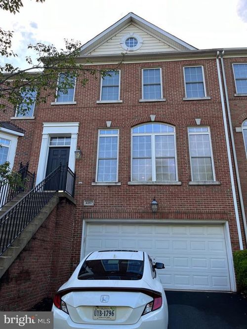 4257 Upper Park Dr, FAIRFAX, VA, 22030-8506 | Card Image