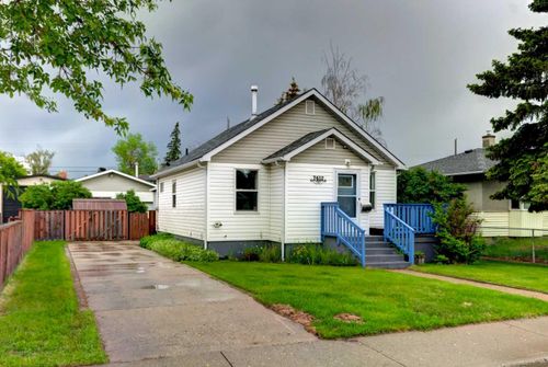 7412 22 St Se, Calgary, AB, T2C0W6 | Card Image