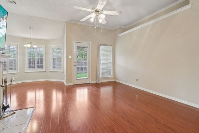409 Meadow Ln, House other with 3 bedrooms, 2 bathrooms and null parking in Denton TX | Image 4