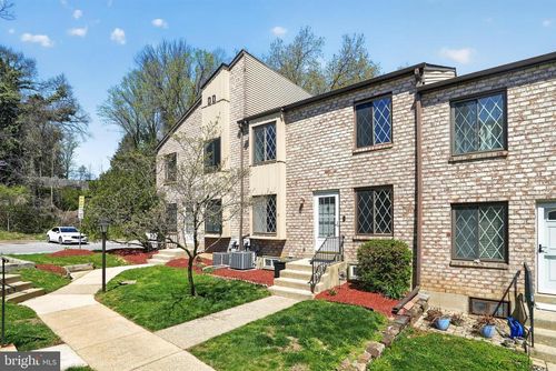 470-5200 Hilltop Dr, BROOKHAVEN, PA, 19015-1204 | Card Image