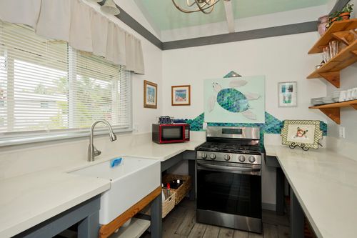 12-162 W Moanauli Loop, PAHOA, HI, 96778-8541 | Card Image