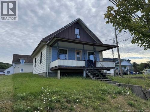 9 Martin St, Edmundston, NB, E3V2L8 | Card Image
