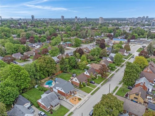 187 Neilson Ave, Waterloo, ON, N2J2L9 | Card Image