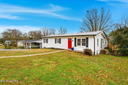 425 Cumberland Ave, Athens, TN, 37303-2547 | Card Image