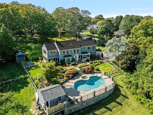 140 Aldrich Ave, Warwick, RI, 02889-6402 | Card Image