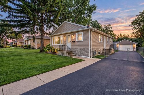 224 S Harvard Ave, Addison, IL, 60101-3932 | Card Image